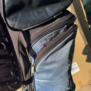 carry bag Top flite 
With shoulder strap